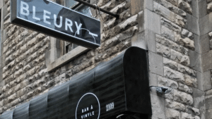 LE BLEURY BAR À VINYLE