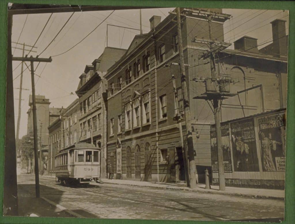 THÉÂTRE ROYAL-CÔTÉ