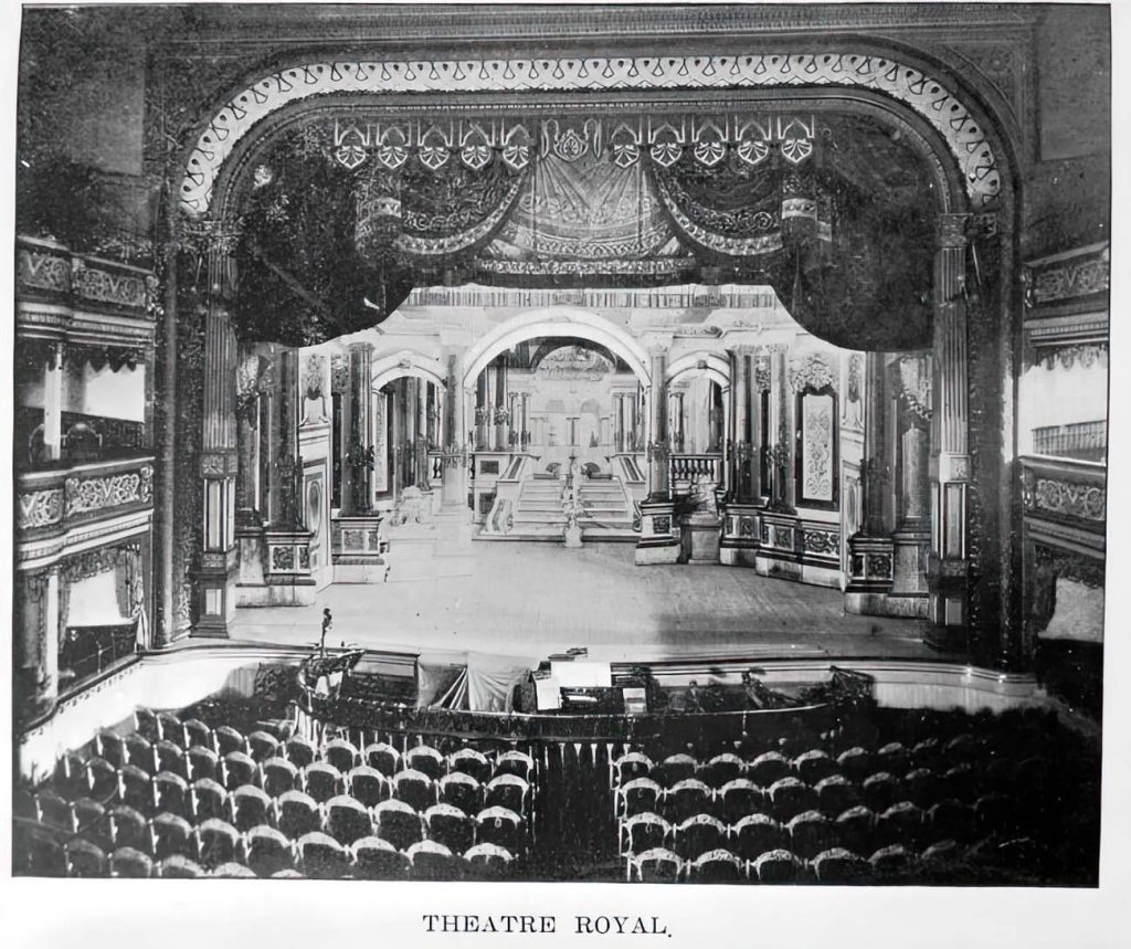 THÉÂTRE ROYAL