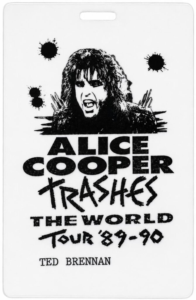 ALICE COOPER GREAT WHITE