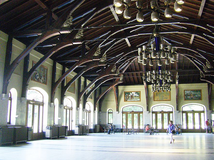 Chalet du Mont-Royal — salle intérieure