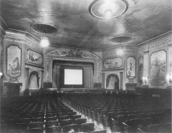 Annonce — Théâtre Belmont